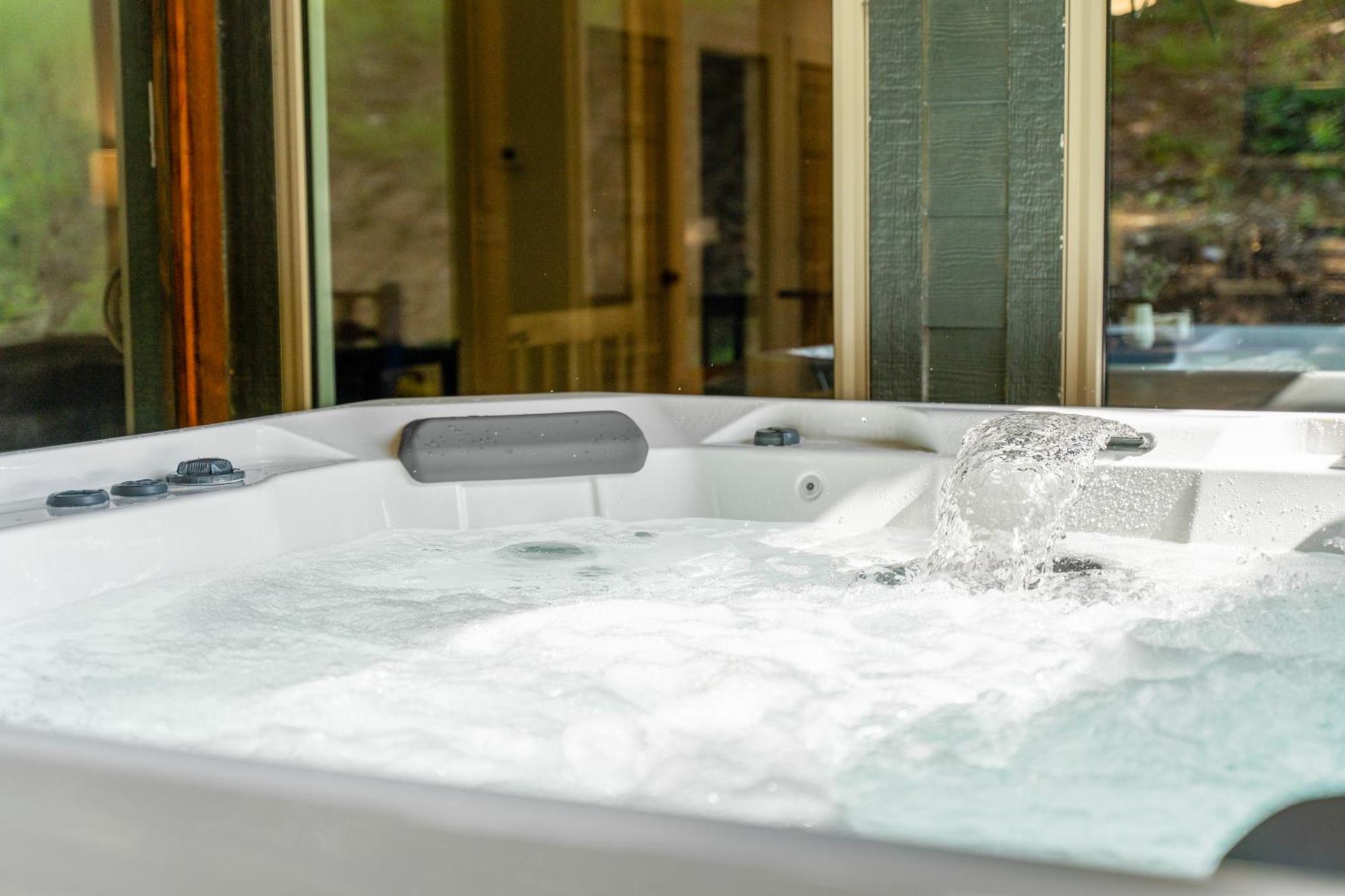 New Ozark Oasis Luxe Cabin Retreat With Hot Tub Hollister Exterior foto