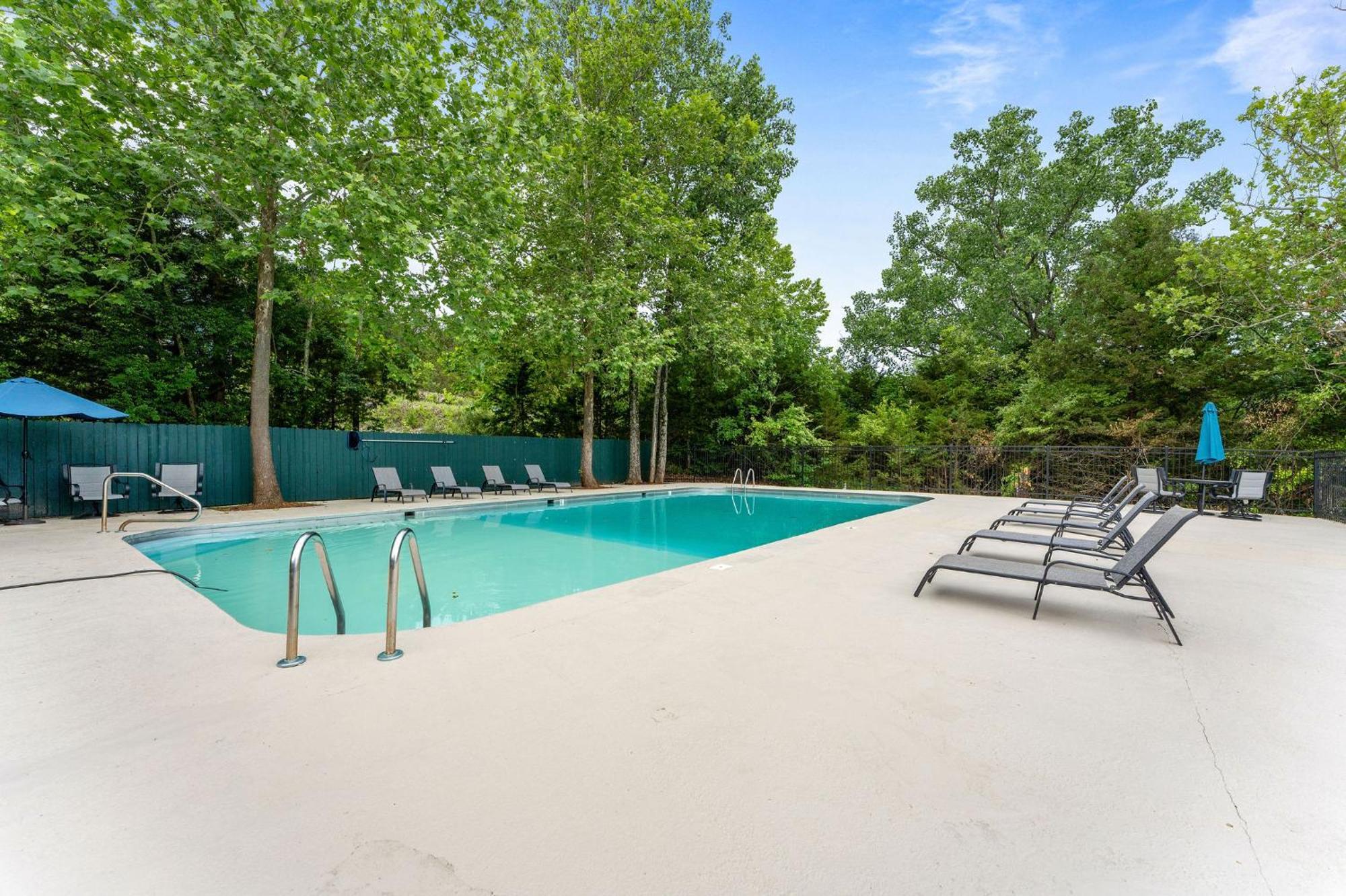 New Ozark Oasis Luxe Cabin Retreat With Hot Tub Hollister Exterior foto